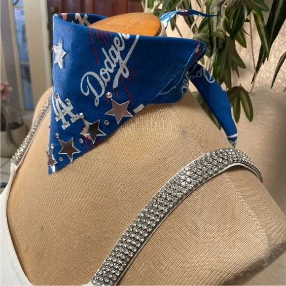 Go Blue Starry Choker - Picture 5 of 6